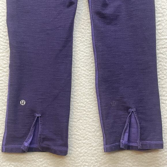 Lululemon Leggings Womens 4 Purple Groove Crop Split Leg Low Rise Workout Gym - Picture 6 of 10